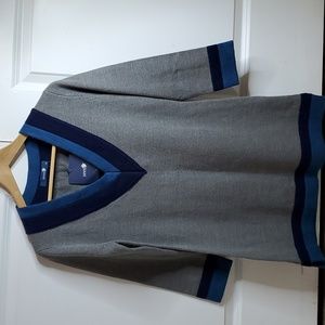 Stylish Gray/Blue Sweater! Sz. M!